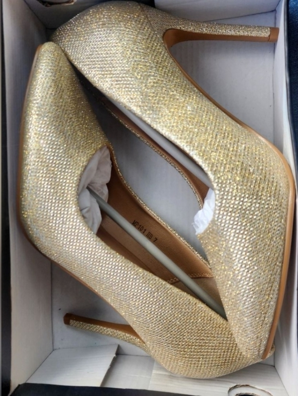 Gold Glitter Stiletto High Heels Size 7 Pointed Toe Pumps New - Picture 5 of 5